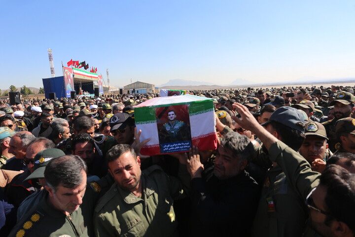 تصاویر / آیین  شهدای خلبان هوانیروز اصفهان