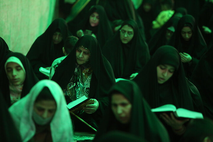 مناجات‌خوانی «شب‌های بندگی» در حرم حضرت فاطمه معصومه (س)