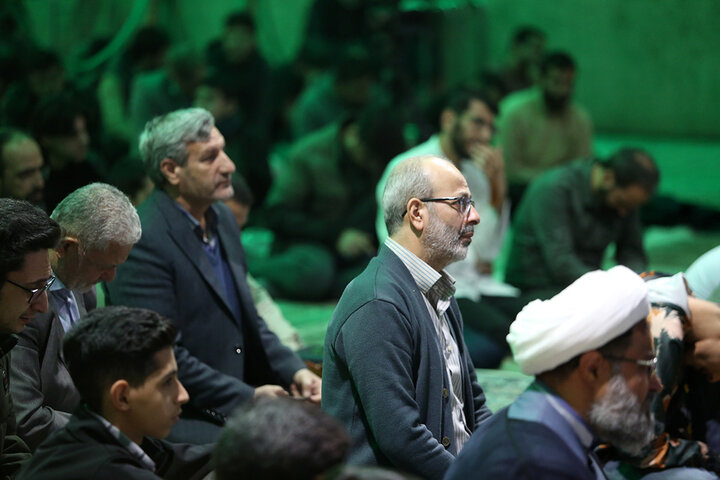 مناجات‌خوانی «شب‌های بندگی» در حرم حضرت فاطمه معصومه (س)