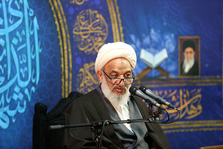 مناجات‌خوانی «شب‌های بندگی» در حرم حضرت فاطمه معصومه (س)