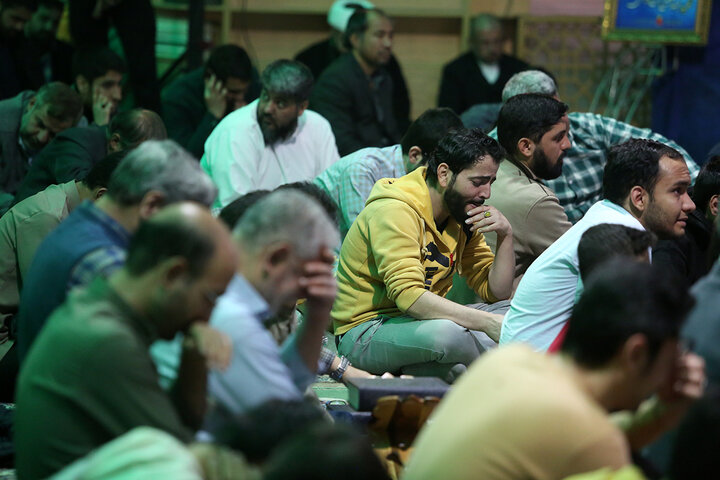 مناجات‌خوانی «شب‌های بندگی» در حرم حضرت فاطمه معصومه (س)