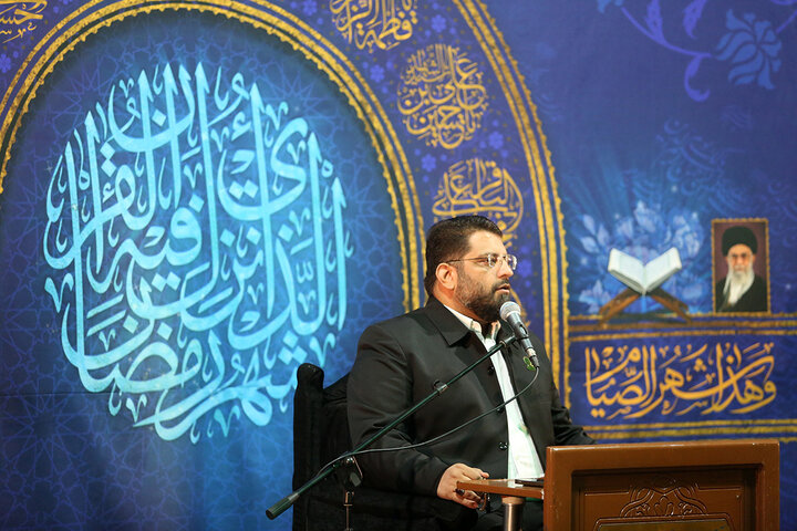 مناجات‌خوانی «شب‌های بندگی» در حرم حضرت فاطمه معصومه (س)