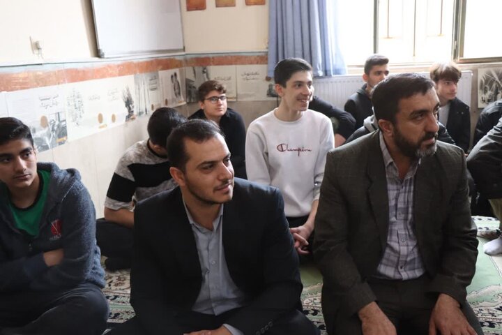 تصاویر/نشست تبیین و تفسیر قرآن کریم در ایلام