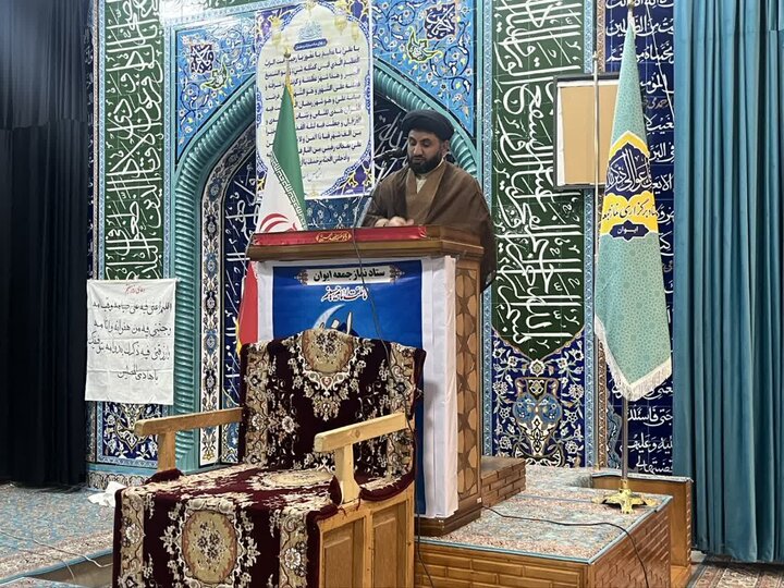 تصاویر/برگزاری محفل جزءخوانی قرآن کریم در شهرستان ایوان