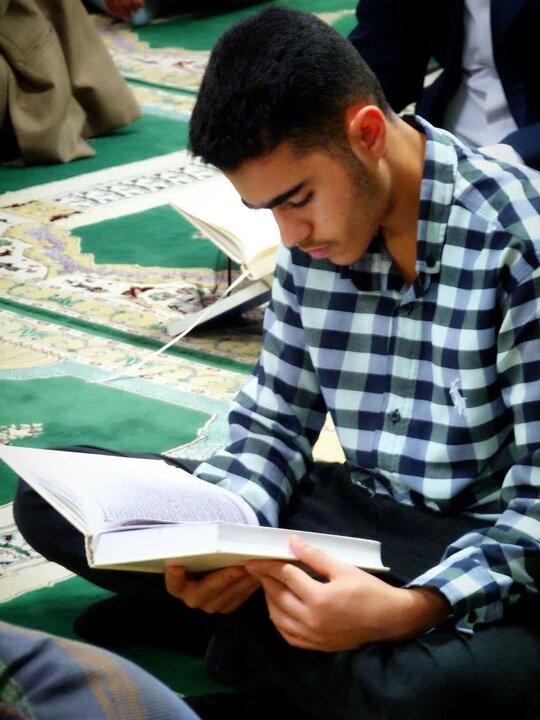 جزء خوانی قرآن در شهرستان آبدانان