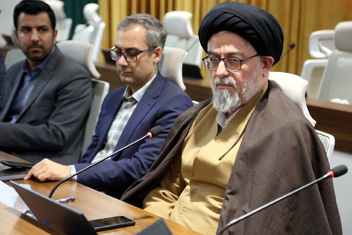 تصاویر/ نشست بیان مطالبات اساتید اقتصاد اسلامی از دولت چهاردهم