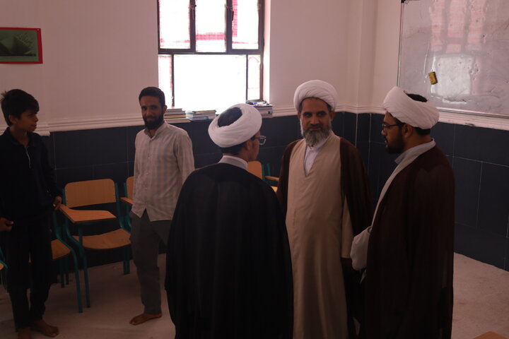 تصاویر/بازدید مدیر حوزه علمیه استان هرمزگان از مدرسه علمیه حضرت امیرالمؤمنین علیه السلام سندرک