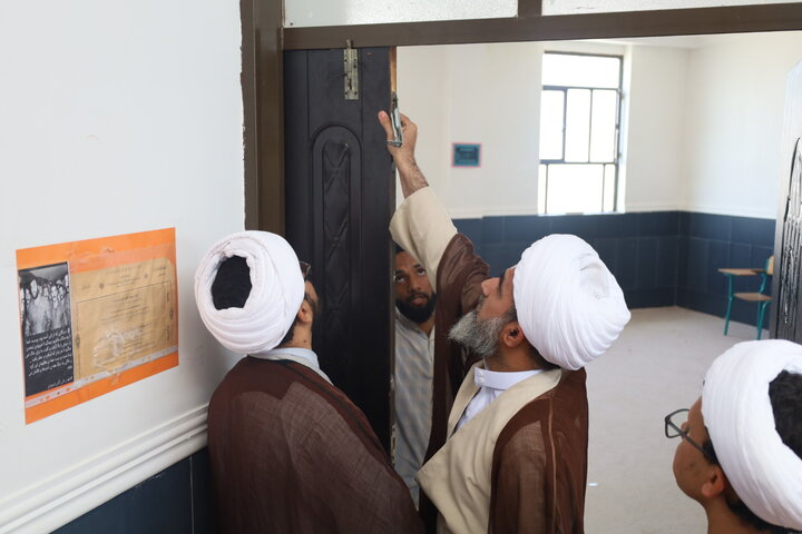 تصاویر/بازدید مدیر حوزه علمیه استان هرمزگان از مدرسه علمیه حضرت امیرالمؤمنین علیه السلام سندرک