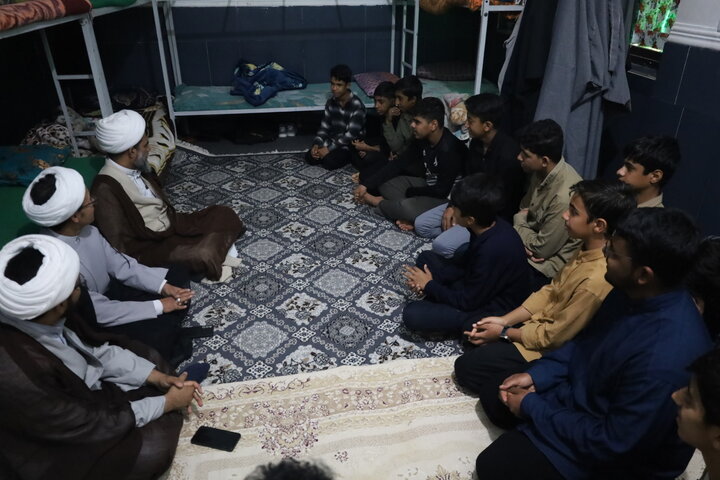 تصاویر/بازدید مدیر حوزه علمیه استان هرمزگان از مدرسه علمیه حضرت امیرالمؤمنین علیه السلام سندرک