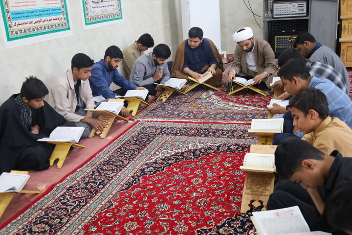 تصاویر/بازدید مدیر حوزه علمیه استان هرمزگان از مدرسه علمیه حضرت امیرالمؤمنین علیه السلام سندرک