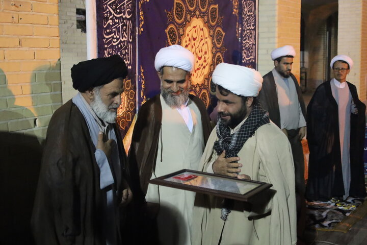 تصاویر/بازدید مدیر حوزه علمیه هرمزگان از مدرسه علمیه صاحب الزمان بشاگرد
