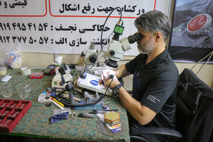 تصاویر/ غرفه های محصولات فرهنگی در سی و سومین دوره نمایشگاه بین‌المللی قرآن کریم