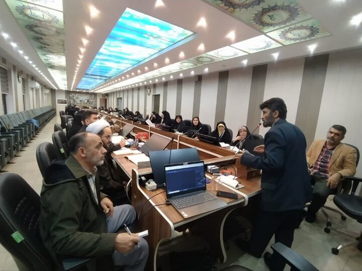 تصاویر/ دوره آموزشی تفسیری قرآن کریم