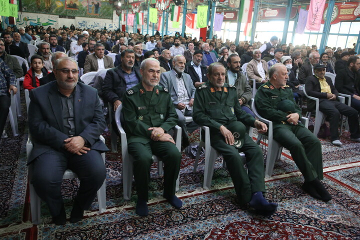 تصاویر / مراسم بزرگداشت سالگرد شهادت علمدار لشکر مقدس ۱۴ امام حسین( ع) در اصفهان