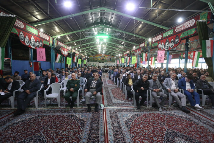 تصاویر / مراسم بزرگداشت سالگرد شهادت علمدار لشکر مقدس ۱۴ امام حسین( ع) در اصفهان