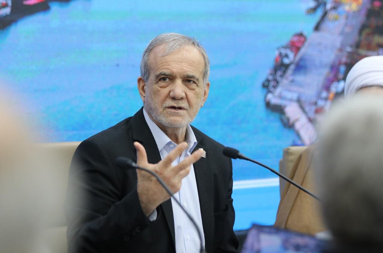 لزوم هم‌افزایی نمایندگان، کارآفرینان و روحانیت با دولت در پیشبرد توسعه مازندران