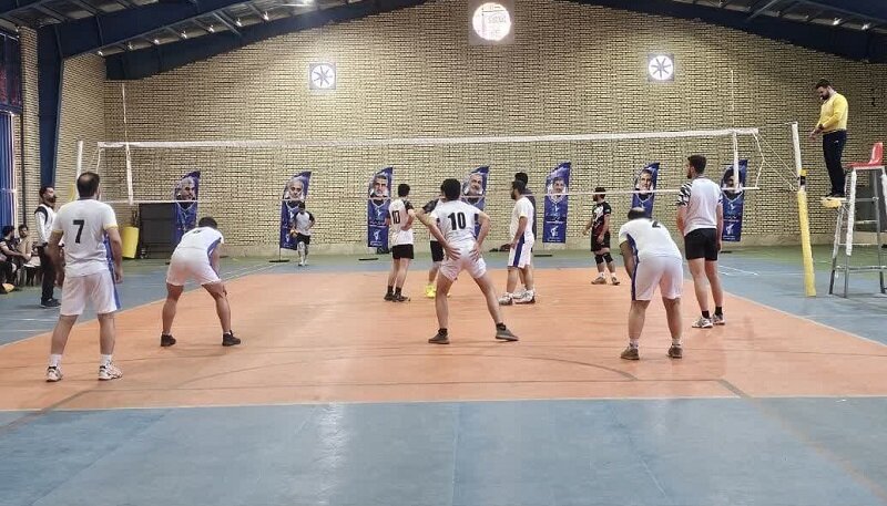 مسابقات والیبال نیروهای مسلح و بسیج در قم برگزار شد