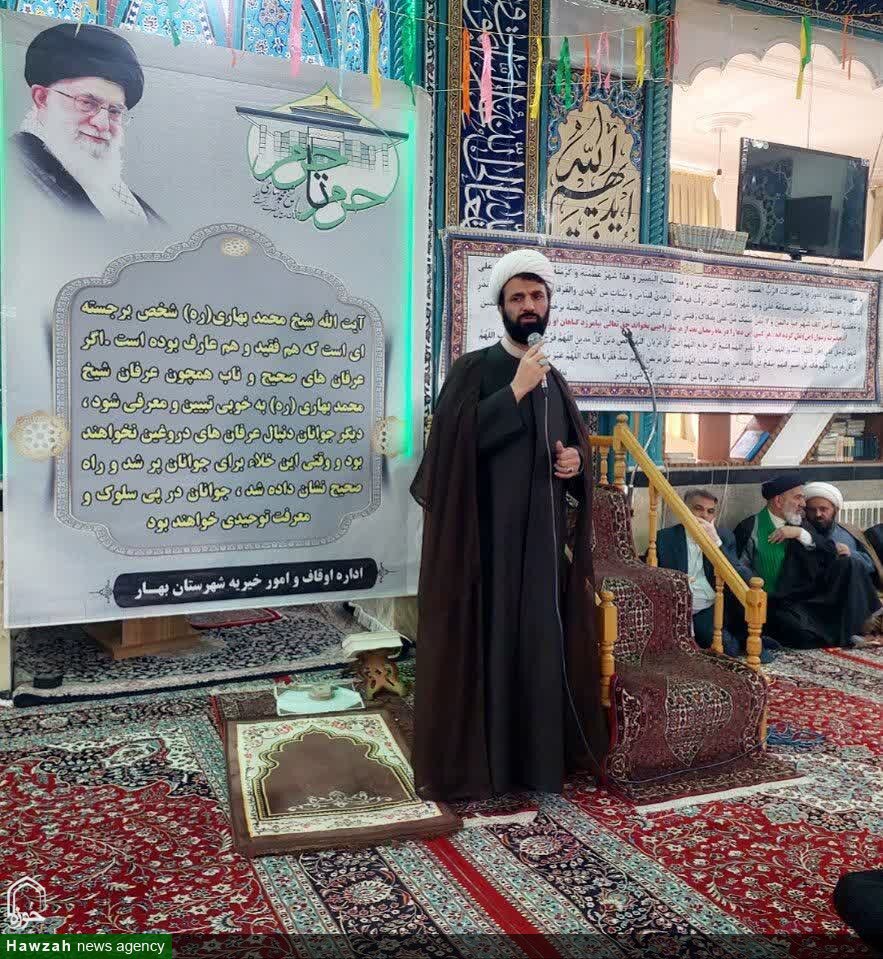 آیت‌الله بهاری در فلسفه، فقه و عرفان شخصیتی جامع و کم‌نظیر بود