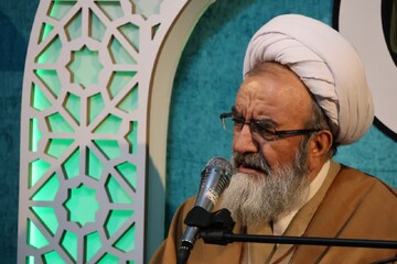 اخلاق، تواضع و کنترل زبان مهم‌ترین نشانه‌های متقین است