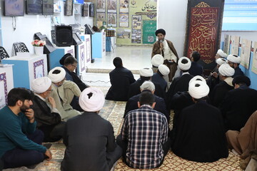 حضرت خدیجه(س) الگوی «زن، زندگی، آزادی» با محوریت ایمان و معنویت است