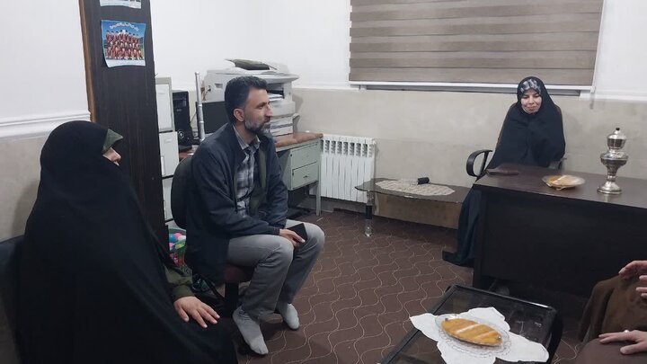 تصاویر/ بازدید امام جمعه نطنز از کودکستان صبا