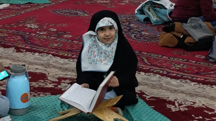 تصاویر / محفل «زندگی با آیه‌ها» در خرم‌دره