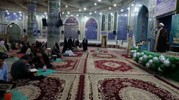 تصاویر / محفل «زندگی با آیه‌ها» در خرم‌دره