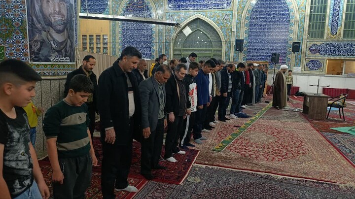 تصاویر / محفل «زندگی با آیه‌ها» در خرم‌دره