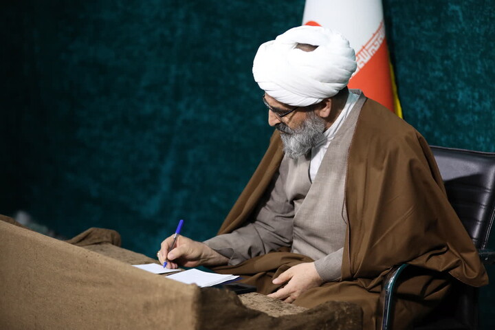تصاویر/ دیدار رمضانی جمعی از اساتید دانشگاه‌های استان با نمایندهولی فقیه در  سمنان