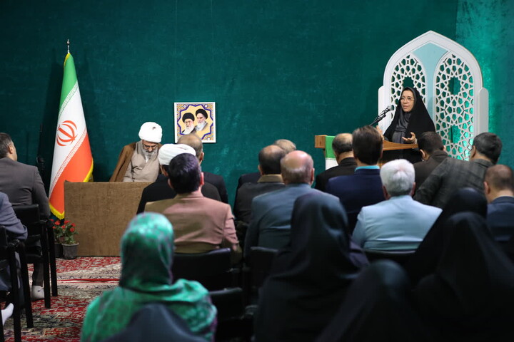 تصاویر/ دیدار رمضانی جمعی از اساتید دانشگاه‌های استان با نمایندهولی فقیه در  سمنان