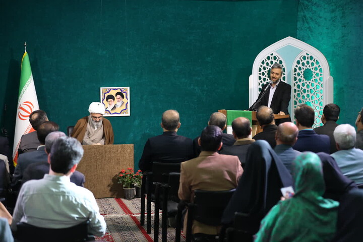 تصاویر/ دیدار رمضانی جمعی از اساتید دانشگاه‌های استان با نمایندهولی فقیه در  سمنان