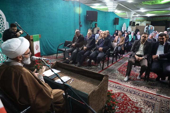 تصاویر/ دیدار رمضانی جمعی از اساتید دانشگاه‌های استان با نمایندهولی فقیه در  سمنان