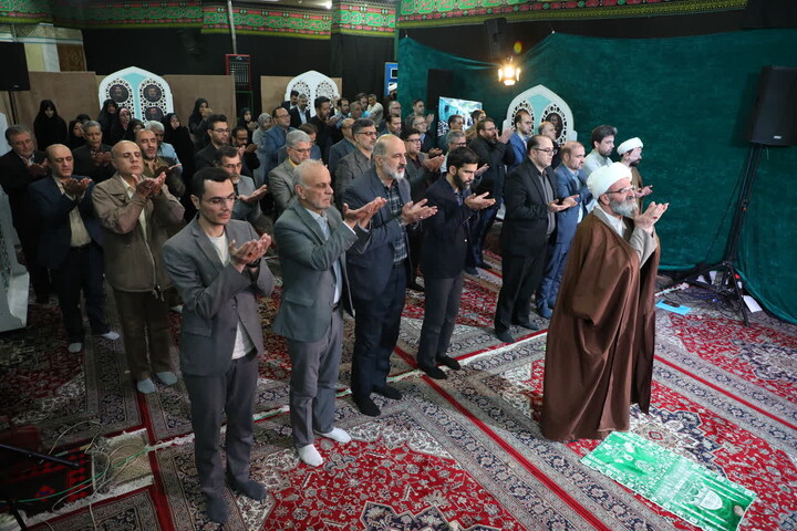 تصاویر/ دیدار رمضانی جمعی از اساتید دانشگاه‌های استان با نمایندهولی فقیه در  سمنان