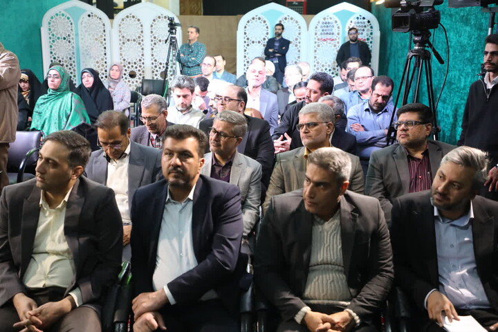 تصاویر/ دیدار رمضانی جمعی از اساتید دانشگاه‌های استان با نمایندهولی فقیه در  سمنان