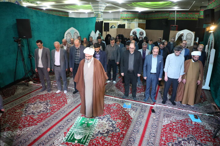 تصاویر/ دیدار رمضانی جمعی از اساتید دانشگاه‌های استان با نمایندهولی فقیه در  سمنان