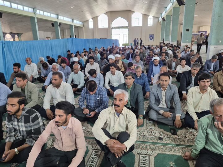 تصاویر/ اقامه نمازجمعه شهر عنبرآباد