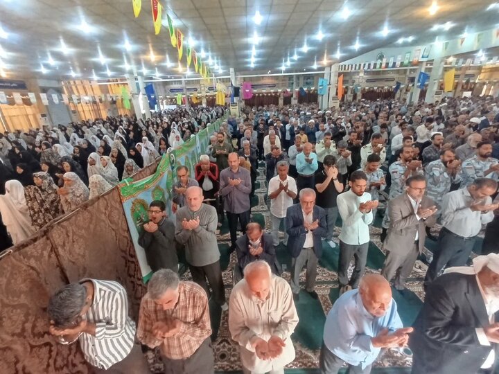 نمازجمعه امروز شهر بوشهر به روایت تصاویر