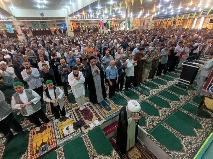 نمازجمعه امروز شهر بوشهر به روایت تصاویر