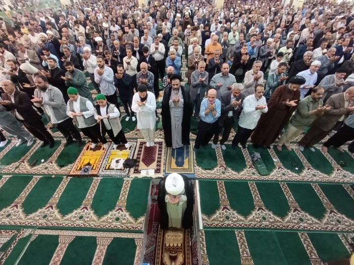 نمازجمعه امروز شهر بوشهر به روایت تصاویر