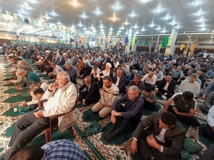 نمازجمعه امروز شهر بوشهر به روایت تصاویر