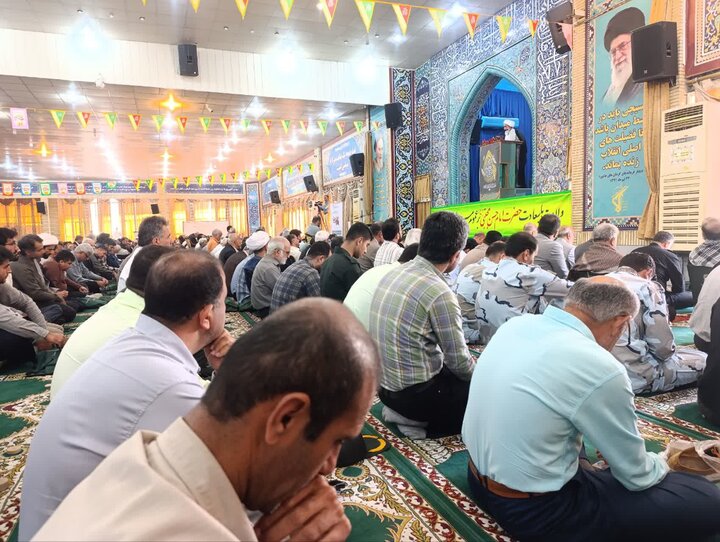 نمازجمعه امروز شهر بوشهر به روایت تصاویر