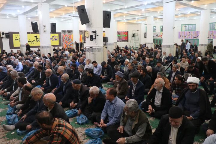 تصاویر/ نماز عبادی سیاسی جمعه در قرچک