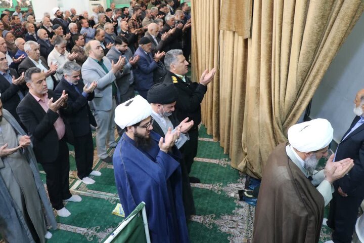 تصاویر/ نماز عبادی سیاسی جمعه در قرچک