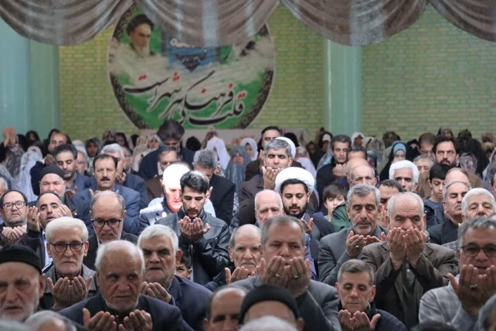 تصاویر/ اقامه نماز جمعه تکاب