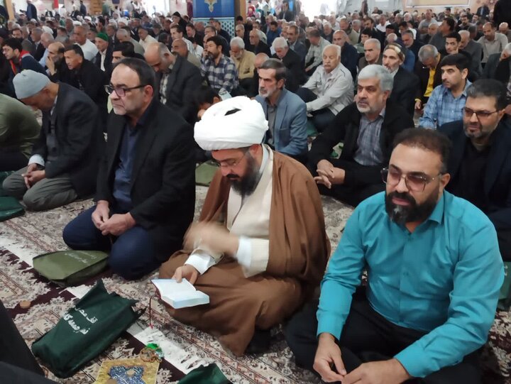 تصاویر/ نمازعبادی سیاسی جمعه کاشان