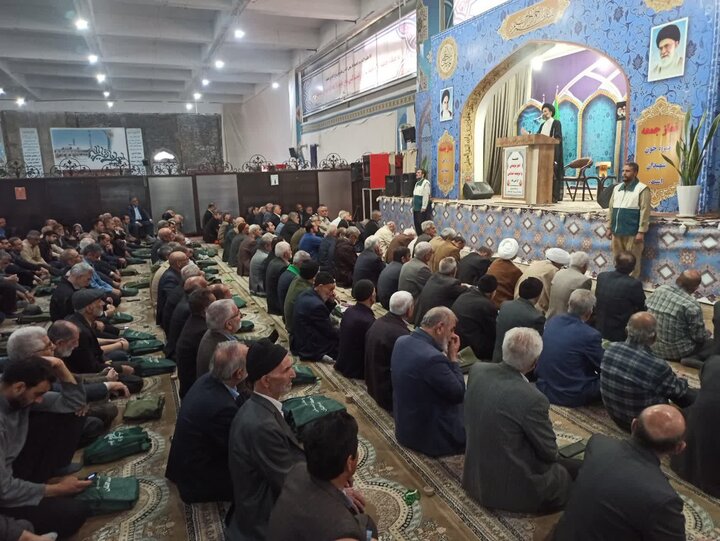 تصاویر/ نمازعبادی سیاسی جمعه کاشان