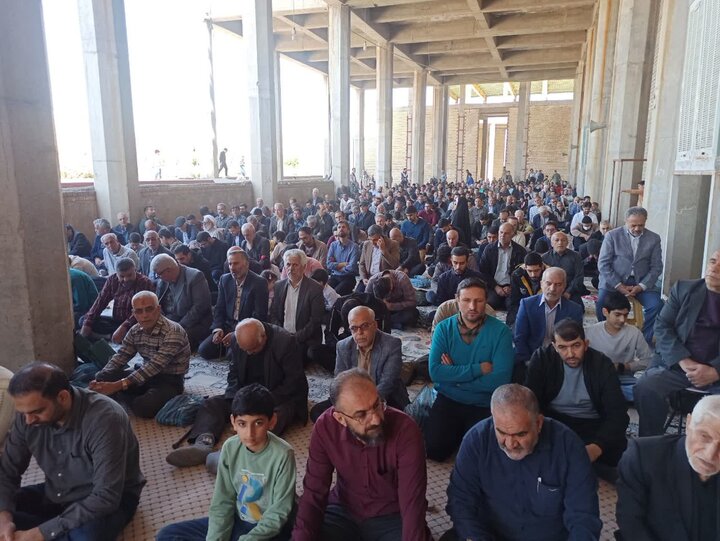 تصاویر/ نمازعبادی سیاسی جمعه کاشان