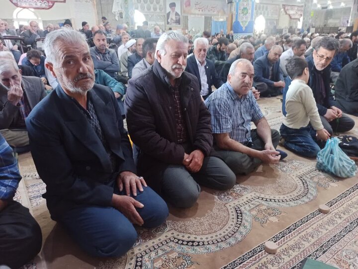 تصاویر/ نمازعبادی سیاسی جمعه کاشان