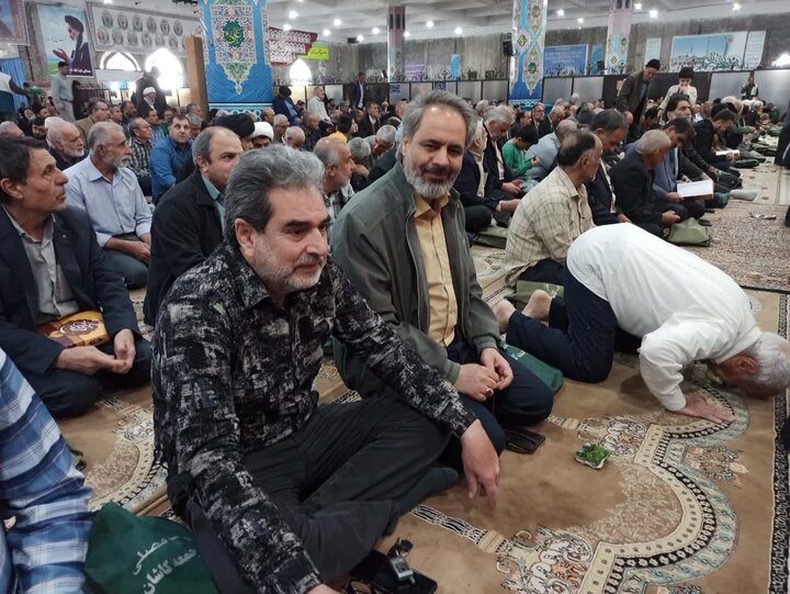 تصاویر/ نمازعبادی سیاسی جمعه کاشان