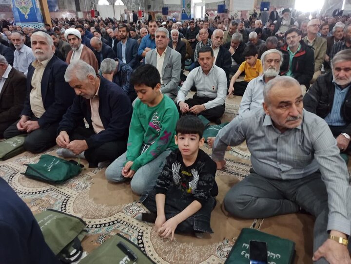 تصاویر/ نمازعبادی سیاسی جمعه کاشان